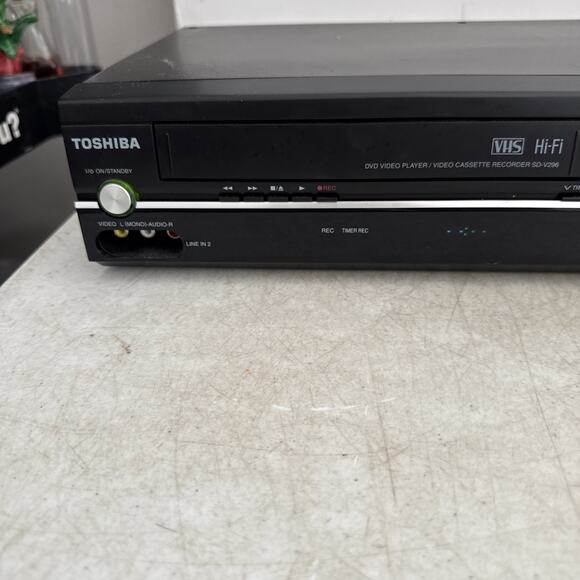 Toshiba SD-V296 4 Head Hi-Fi Stereo DVD VHS VCR Combo Player Recorder Tested - Picture 2 of 9